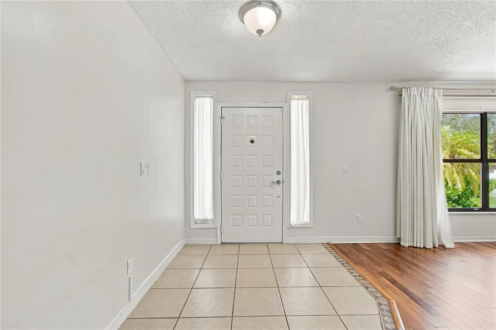 1507 POINSETTIA AVENUE Tarpon Springs, FL 34689