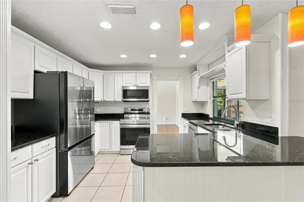 1507 POINSETTIA AVENUE Tarpon Springs, FL 34689