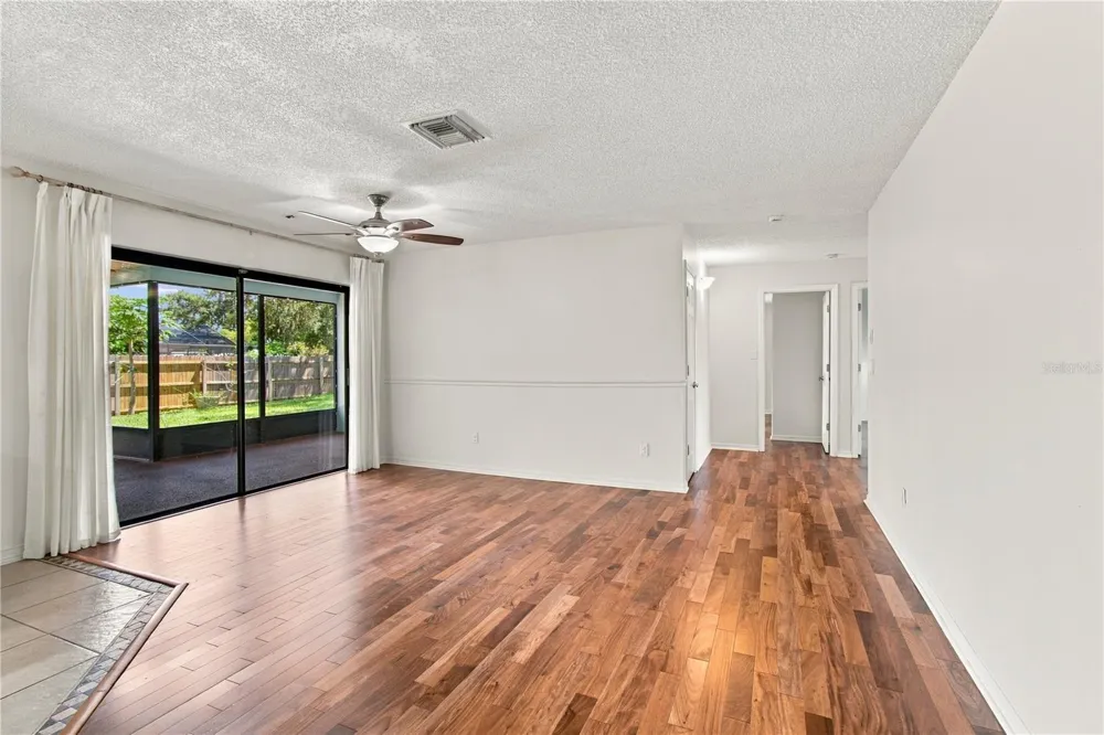 1507 POINSETTIA AVENUE Tarpon Springs, FL 34689
