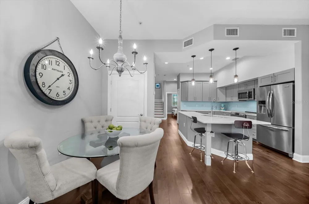 200 BRIGHTWATER DRIVE #8 Clearwater Beach, FL 33767
