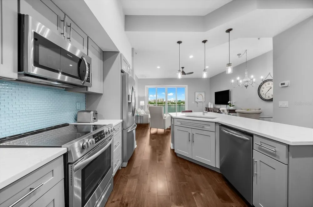 200 BRIGHTWATER DRIVE #8 Clearwater Beach, FL 33767