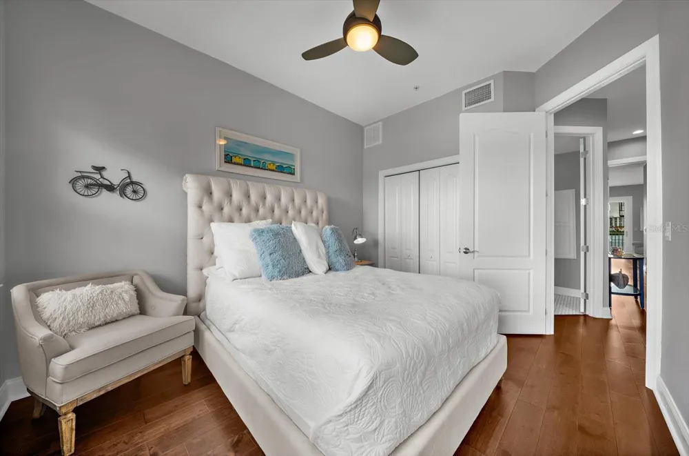 200 BRIGHTWATER DRIVE #8 Clearwater Beach, FL 33767