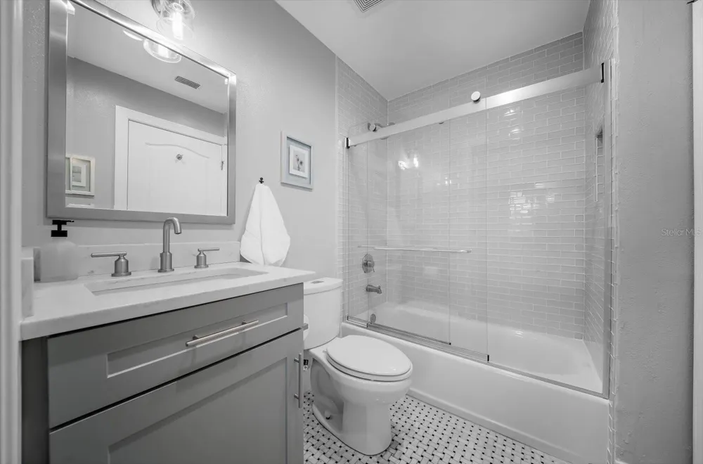 200 BRIGHTWATER DRIVE #8 Clearwater Beach, FL 33767