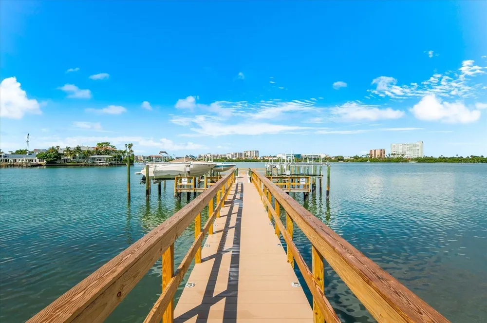 200 BRIGHTWATER DRIVE #8 Clearwater Beach, FL 33767