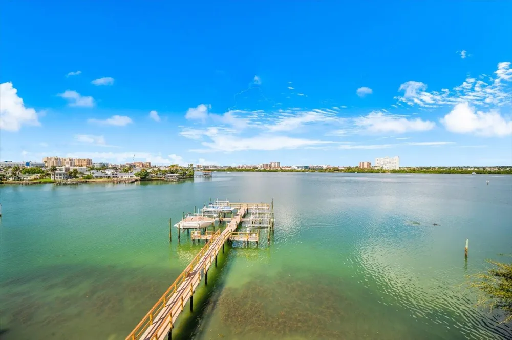 200 BRIGHTWATER DRIVE #8 Clearwater Beach, FL 33767
