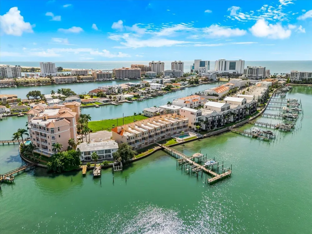 200 BRIGHTWATER DRIVE #8 Clearwater Beach, FL 33767