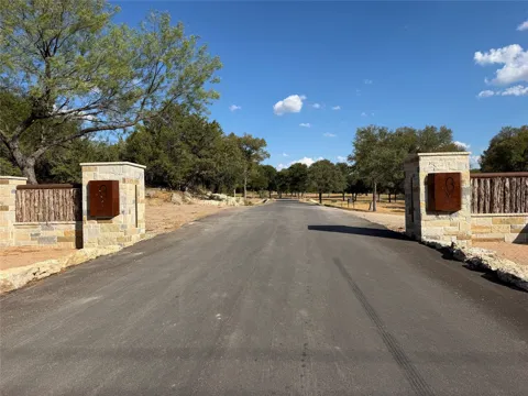 300 Duncan Parker Lane