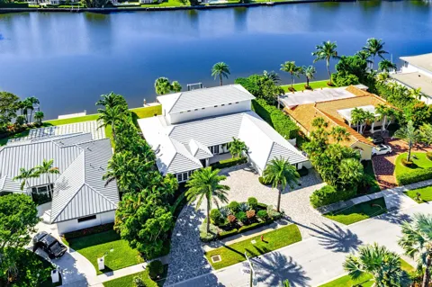 50 Spoonbill Road