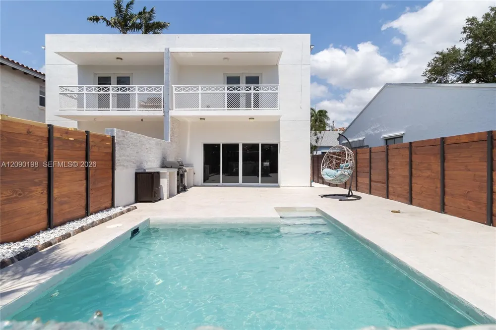 3167 Indiana St #3167 Miami, FL 33133
