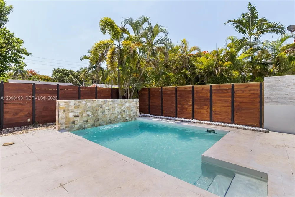 3167 Indiana St #3167 Miami, FL 33133