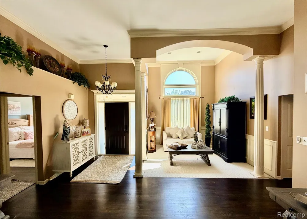19287 Scenic Harbor Drive Macomb Township, MI 48044