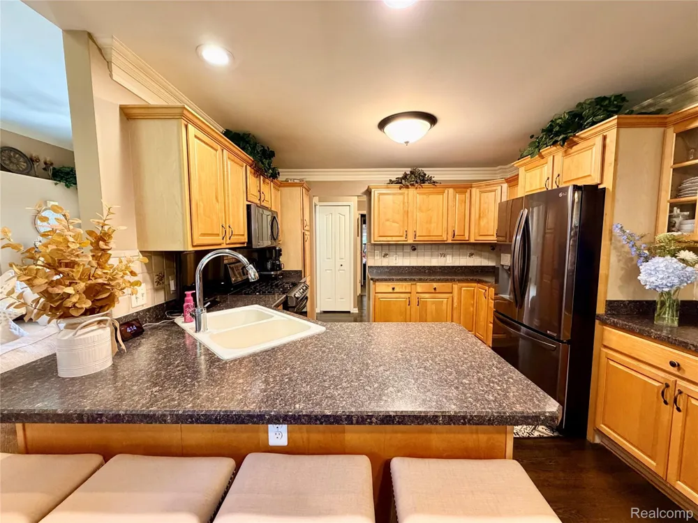 19287 Scenic Harbor Drive Macomb Township, MI 48044