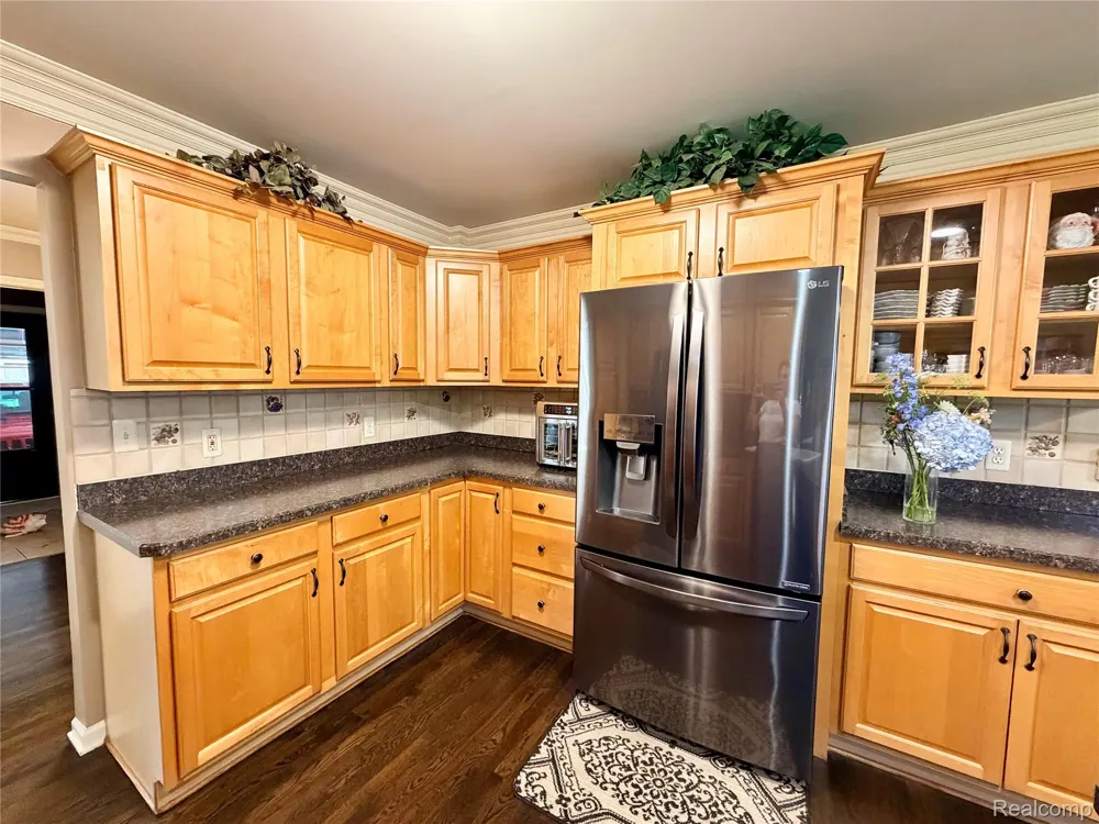 19287 Scenic Harbor Drive Macomb Township, MI 48044