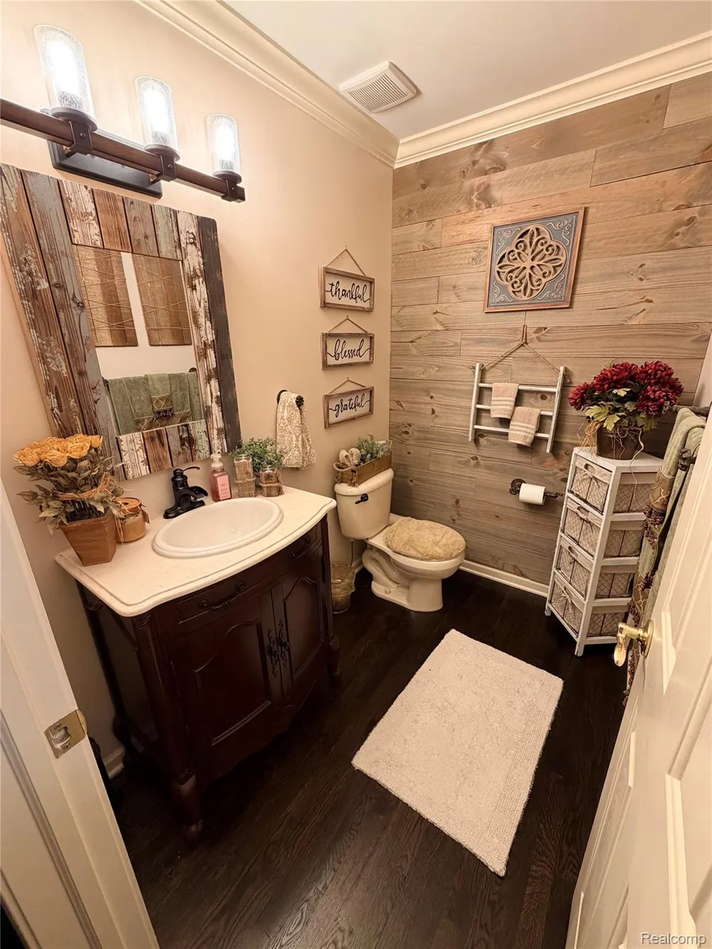 19287 Scenic Harbor Drive Macomb Township, MI 48044
