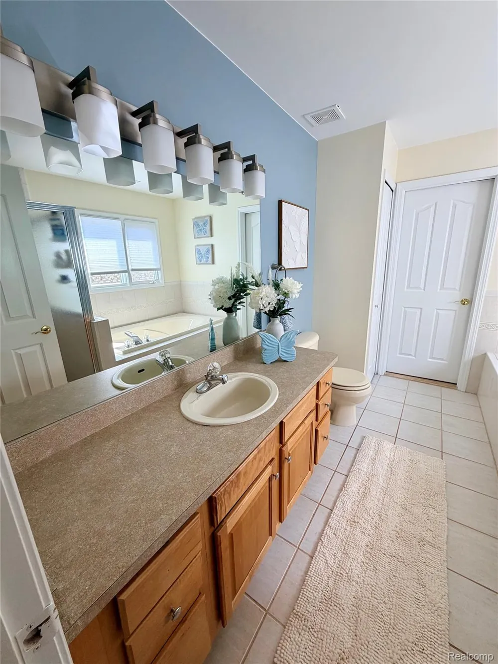 19287 Scenic Harbor Drive Macomb Township, MI 48044