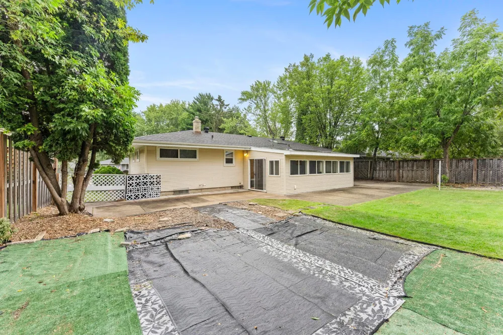 3907 Lakewood Avenue White Bear Lake, MN 55110