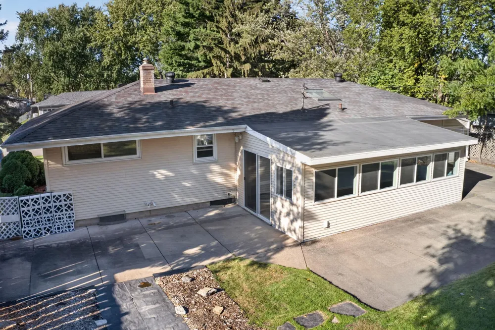 3907 Lakewood Avenue White Bear Lake, MN 55110