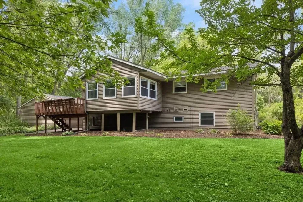 3260 Snelling Avenue Arden Hills, MN 55112