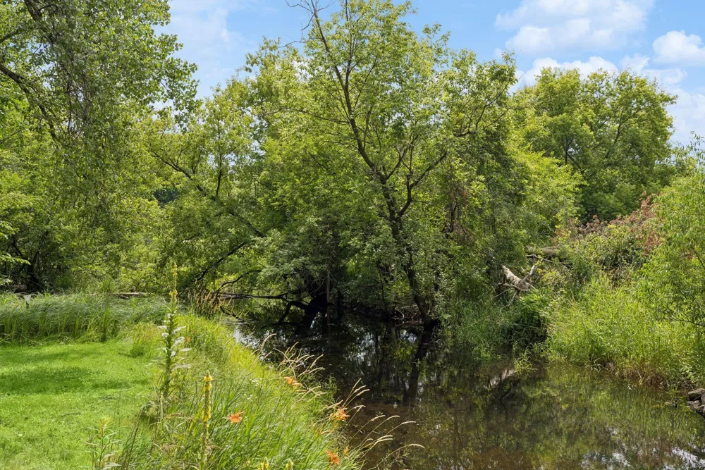 3260 Snelling Avenue Arden Hills, MN 55112