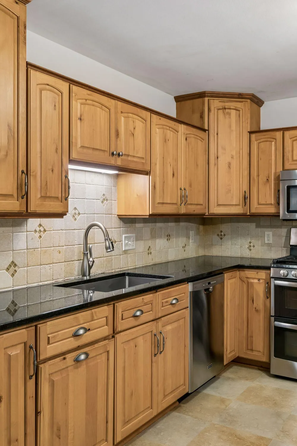 3260 Snelling Avenue Arden Hills, MN 55112