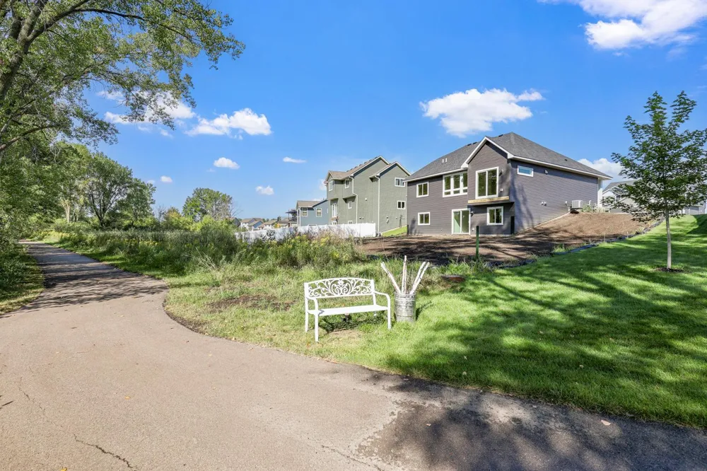 1616 Spruce Street Farmington, MN 55024