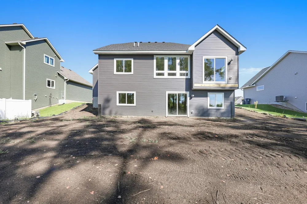 1616 Spruce Street Farmington, MN 55024
