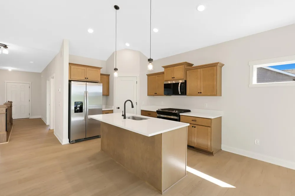 1616 Spruce Street Farmington, MN 55024