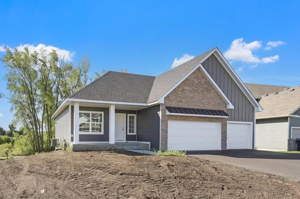 1616 Spruce Street Farmington, MN 55024
