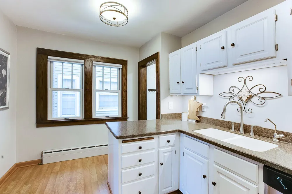 2151 Eleanor Avenue Saint Paul, MN 55116