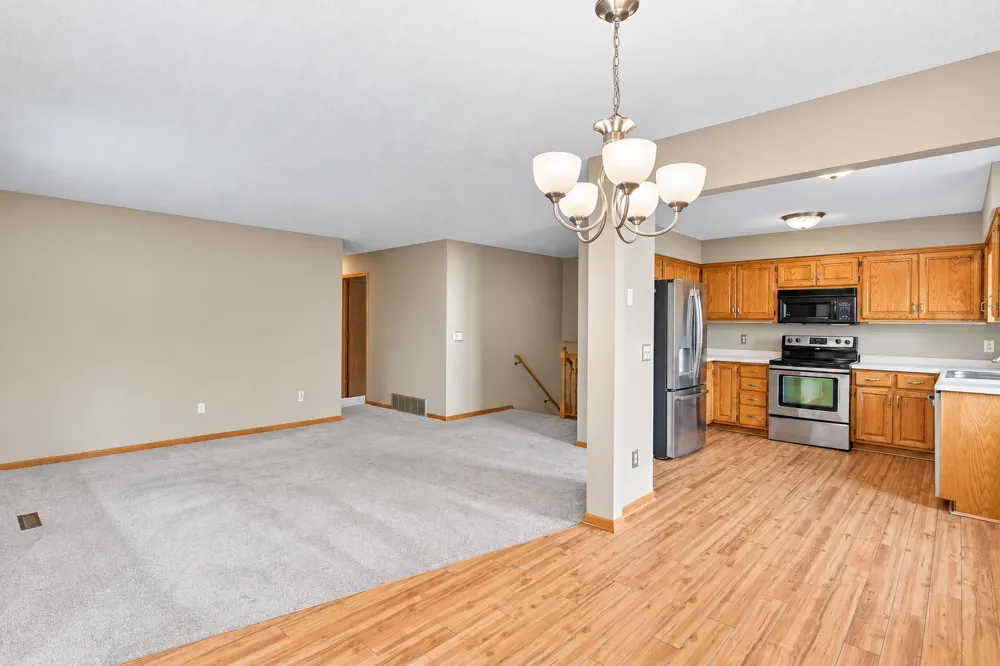 8026 173rd Street W Lakeville, MN 55044