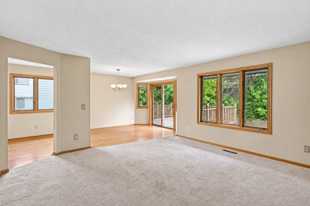 8026 173rd Street W Lakeville, MN 55044