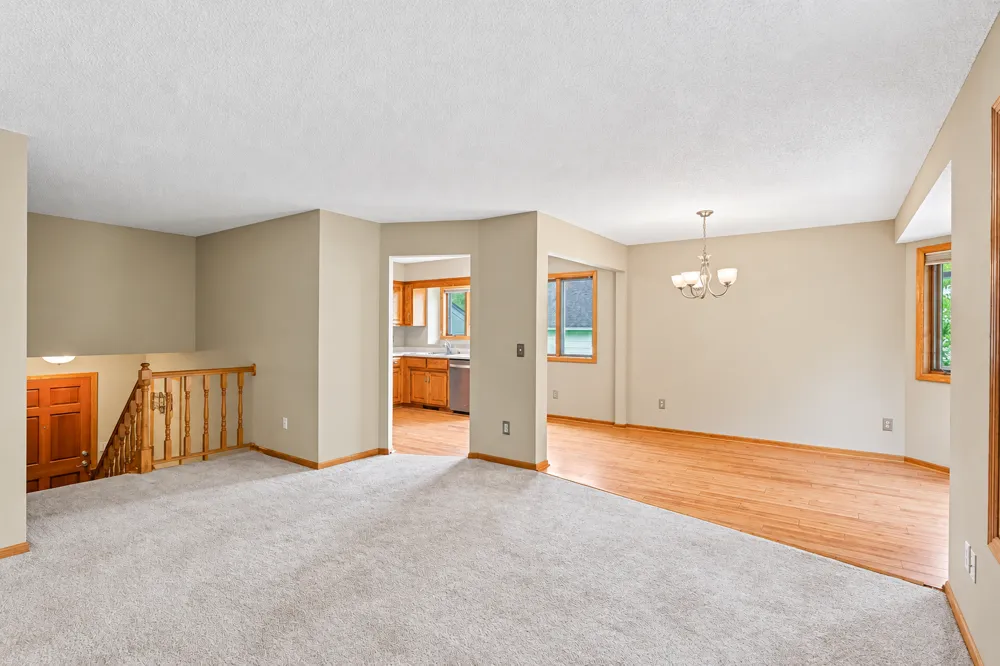 8026 173rd Street W Lakeville, MN 55044