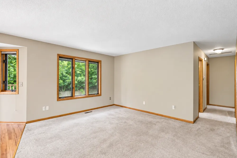 8026 173rd Street W Lakeville, MN 55044