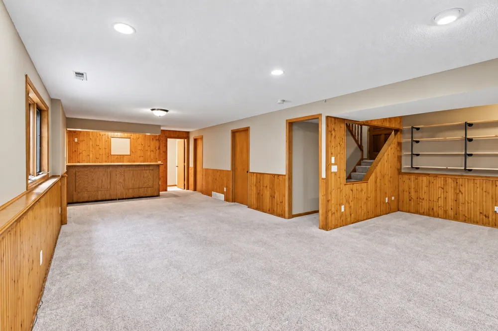 8026 173rd Street W Lakeville, MN 55044