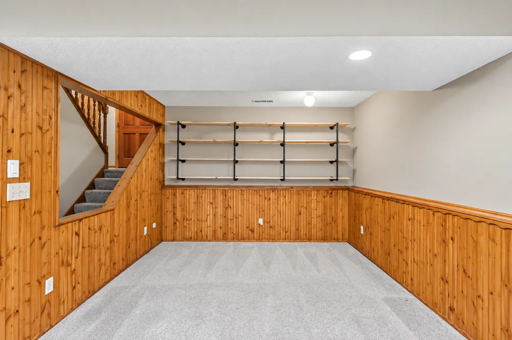 8026 173rd Street W Lakeville, MN 55044