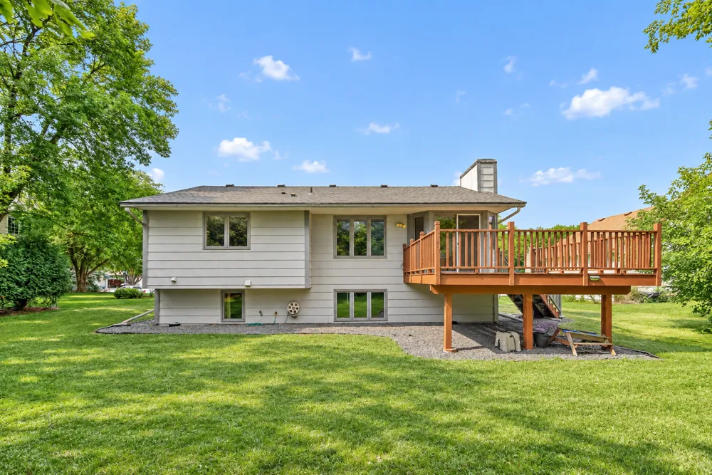 8026 173rd Street W Lakeville, MN 55044