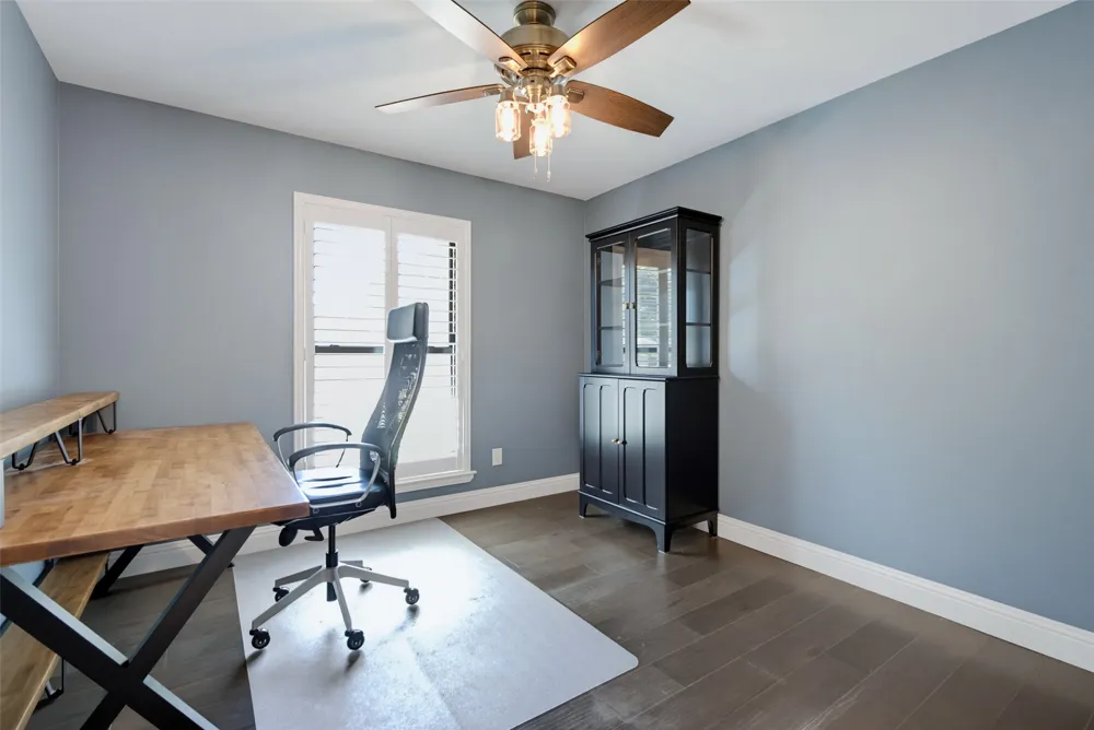 906 Loganwood Avenue Richardson, TX 75080