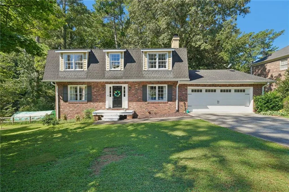 585 James Street SW Lilburn, GA 30047