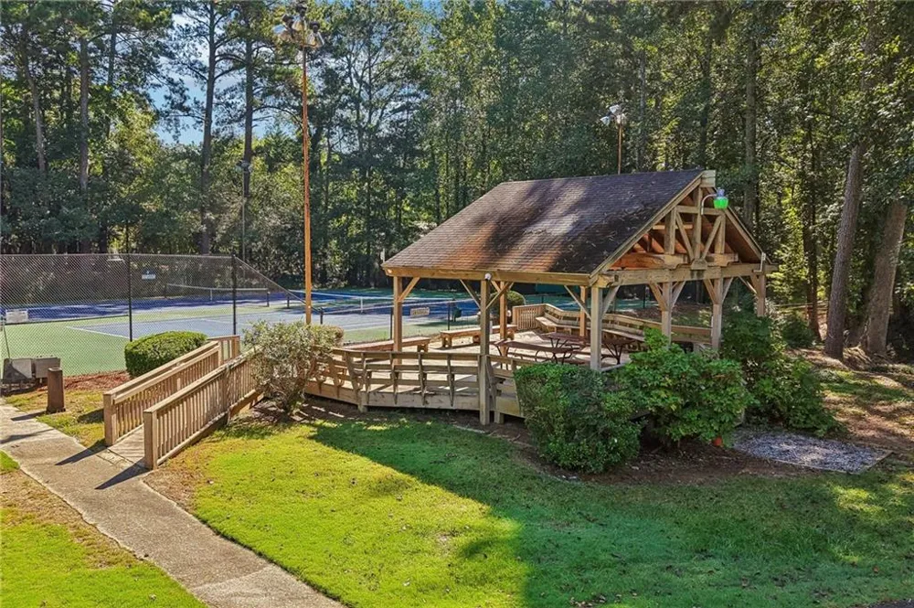 585 James Street SW Lilburn, GA 30047