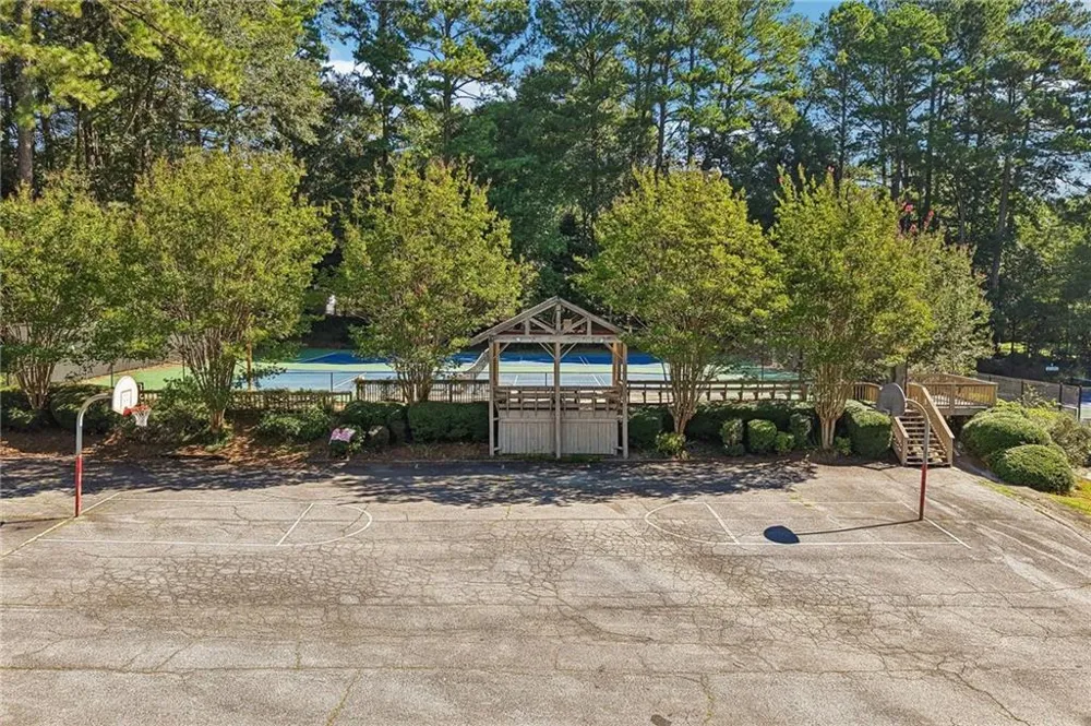 585 James Street SW Lilburn, GA 30047