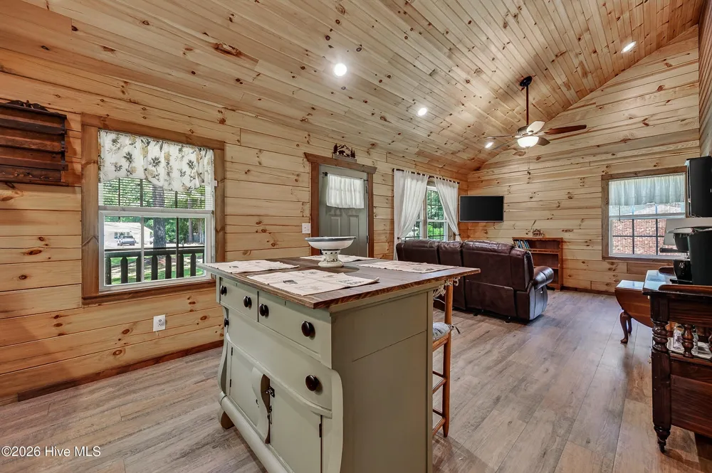 307 Carragood Trail New Bern, NC 28560