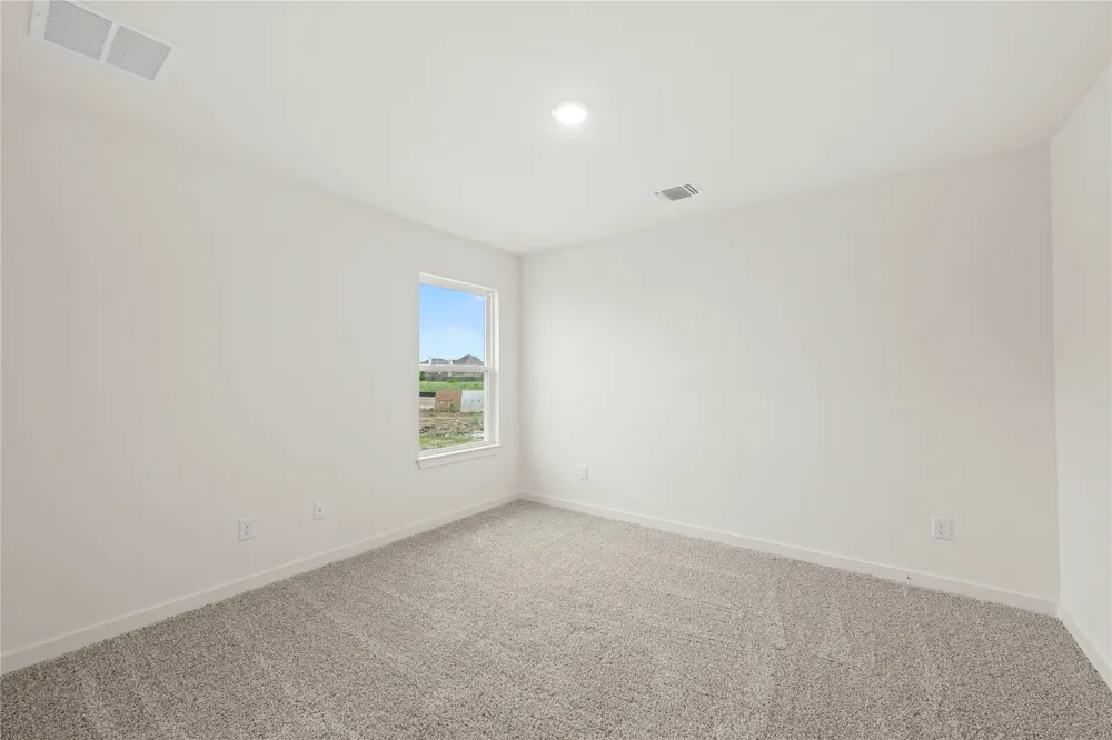 106 Jenjira Way McGregor, TX 76657