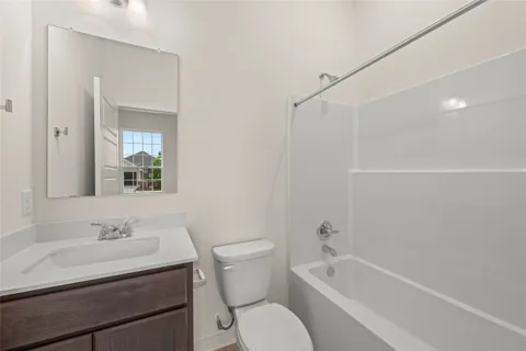 106 Jenjira Way