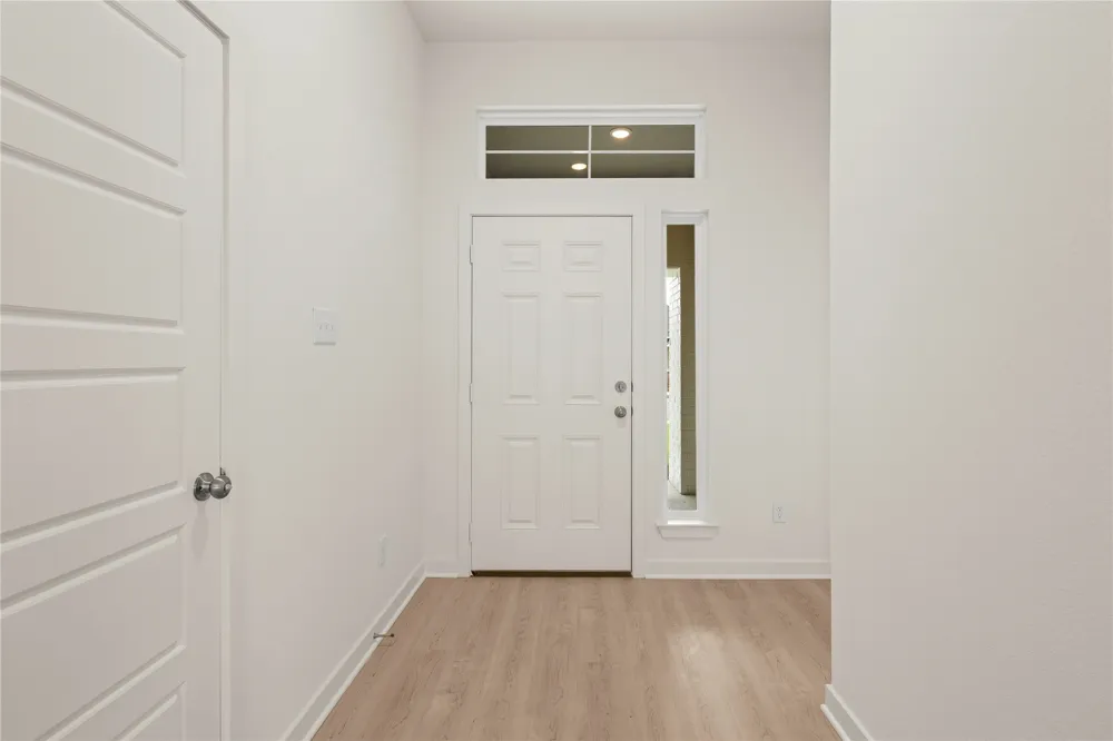 106 Jenjira Way McGregor, TX 76657