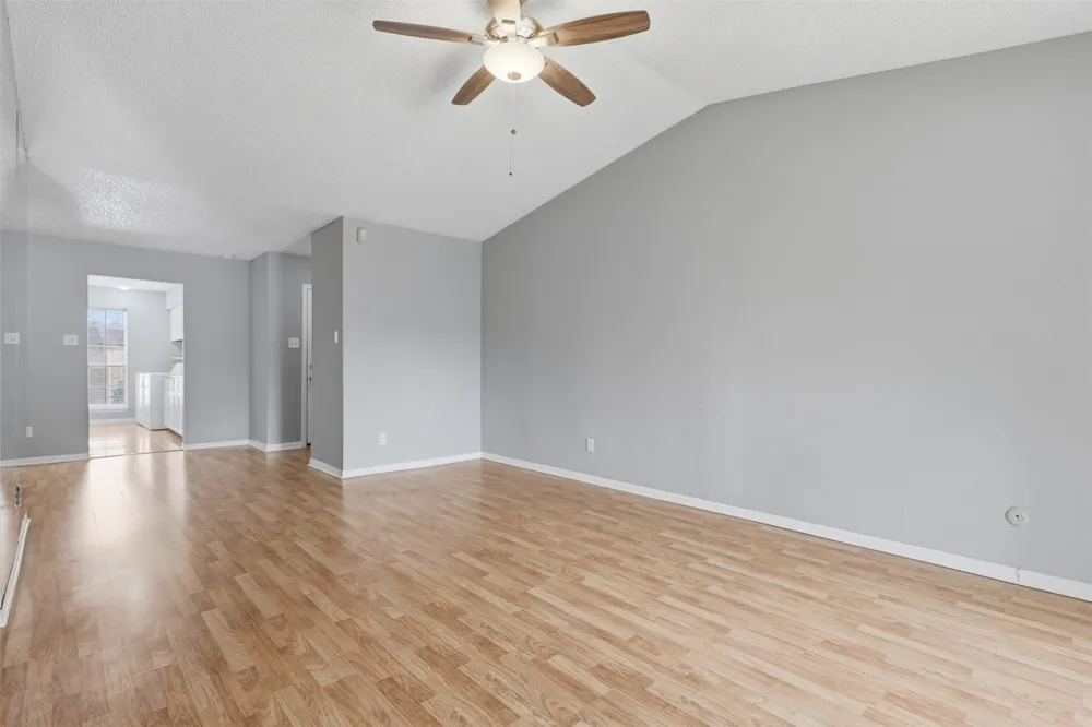 2120 El Paseo Street #206 Houston, TX 77054