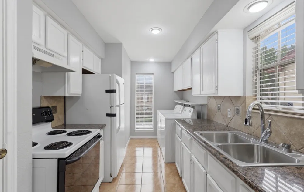 2120 El Paseo Street #206 Houston, TX 77054