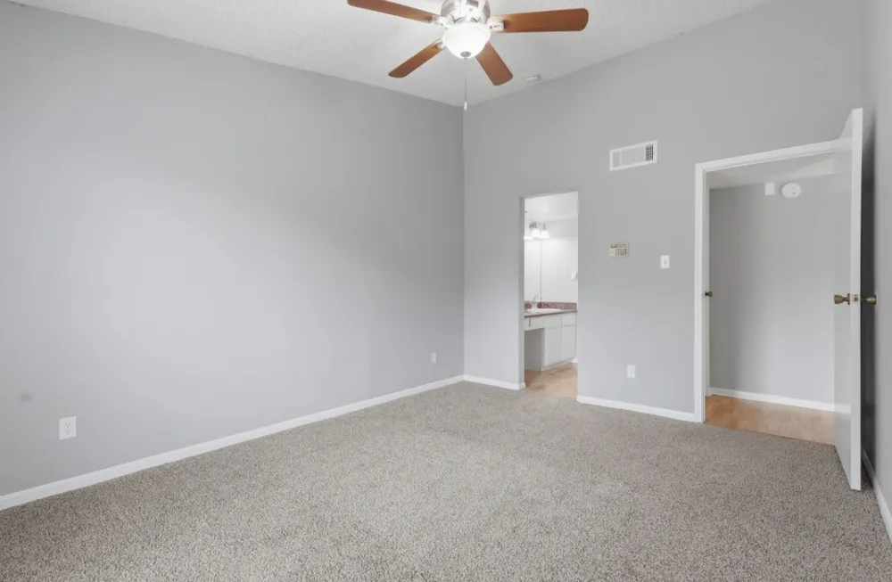 2120 El Paseo Street #206 Houston, TX 77054