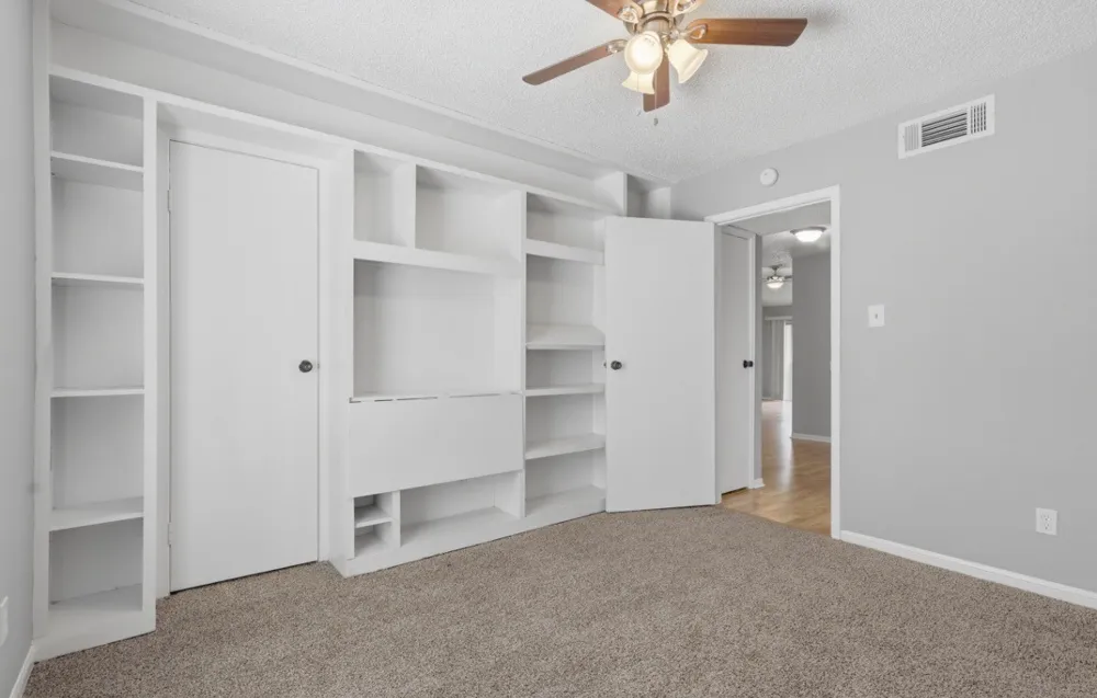 2120 El Paseo Street #206 Houston, TX 77054