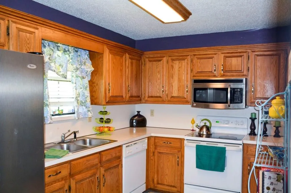 235 Beltwoods Drive DeSoto, TX 75115