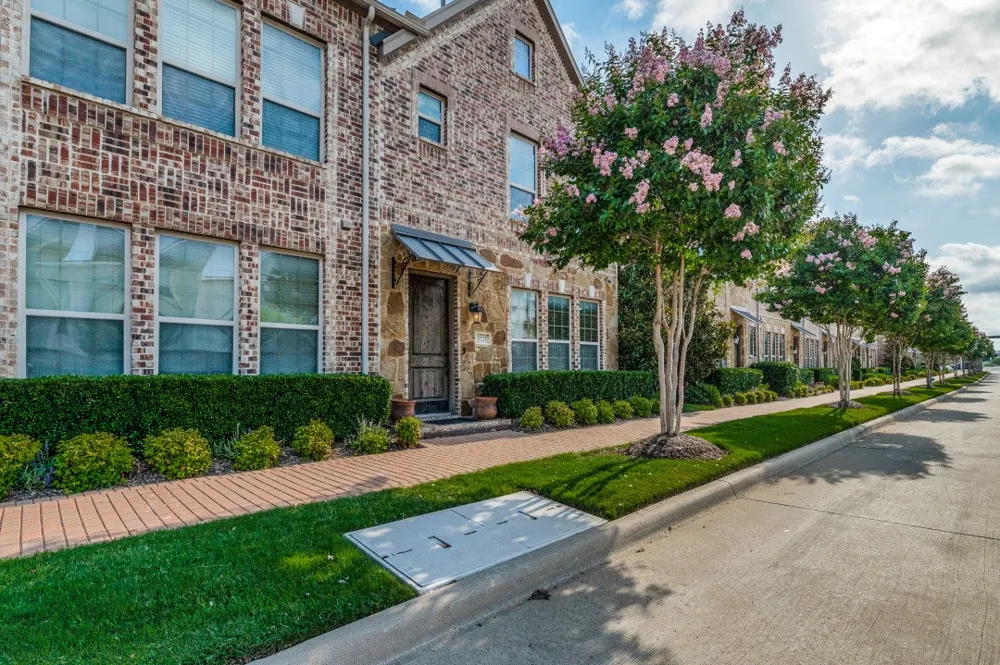 5727 Headquarters Drive Plano, TX 75024